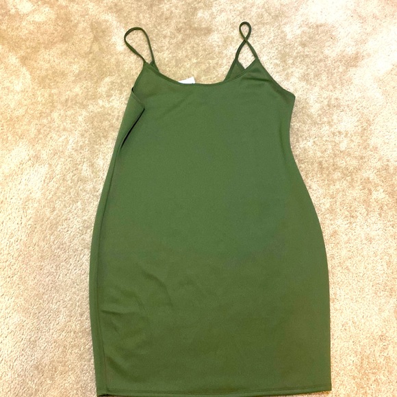 Dresses & Skirts - Dress